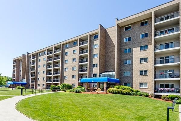 1st image of 64 Broad Reach Unit 210