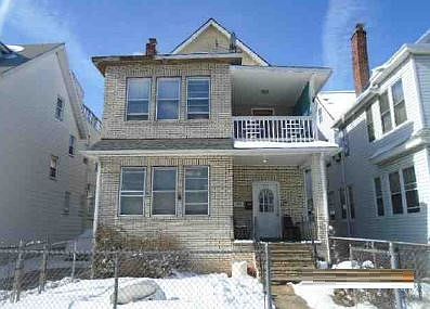 1st image of 123 Brookwood St
