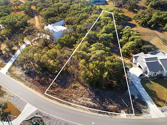 4th image of 942 Maximino Ridge Rd