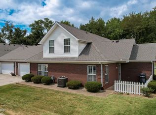 6203 Apple Cider Dr, Louisville, KY 40219