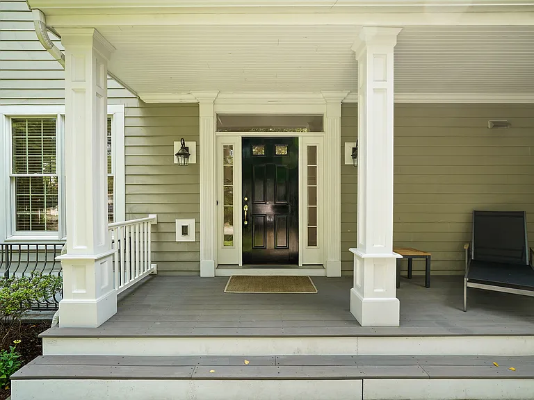 25 Decatur St #B — Photo 3