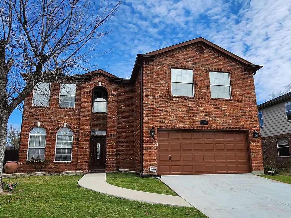 2341 Magnolia Dr