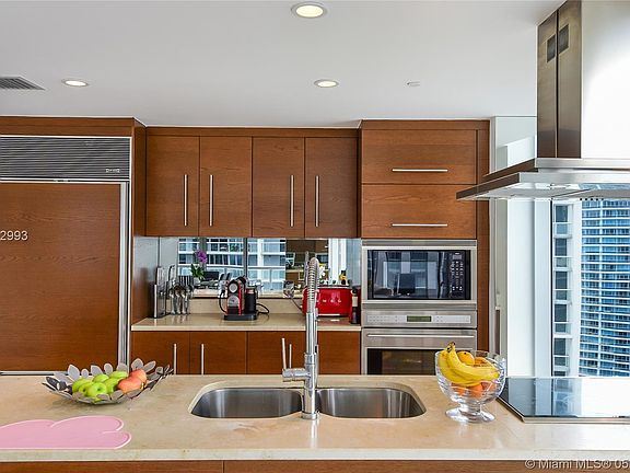 3rd image of 495 Brickell Ave APT 4811