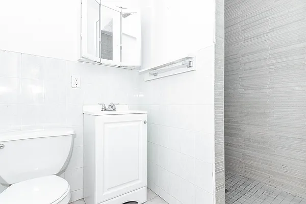 Rented by Simply Brooklyn Realty Inc | media 8