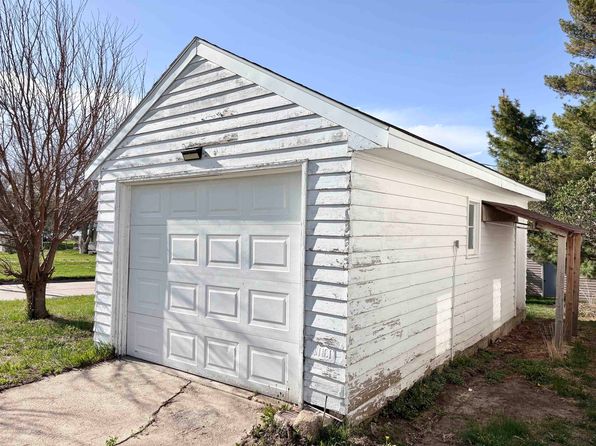 217 W Fulton St, Coleridge, NE 68727