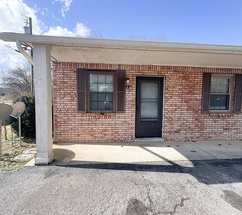1st image of 1511 W Knollwood Cir APT A