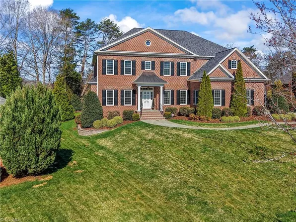 1325 Pheasant Ln, Winston Salem, NC 27106