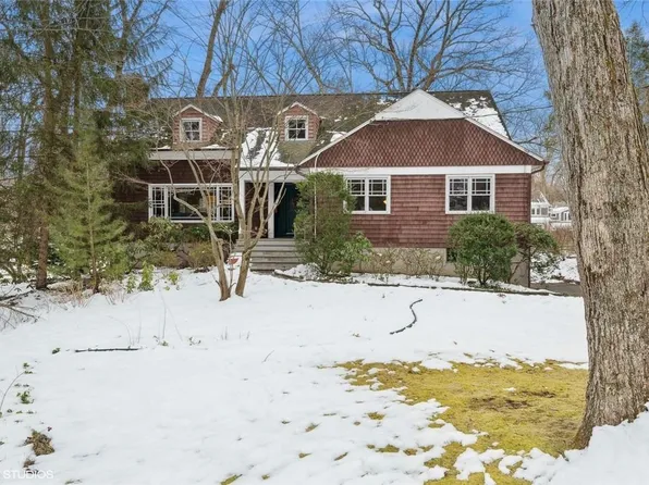 24 Evergreen Way, Sleepy Hollow, NY 10591