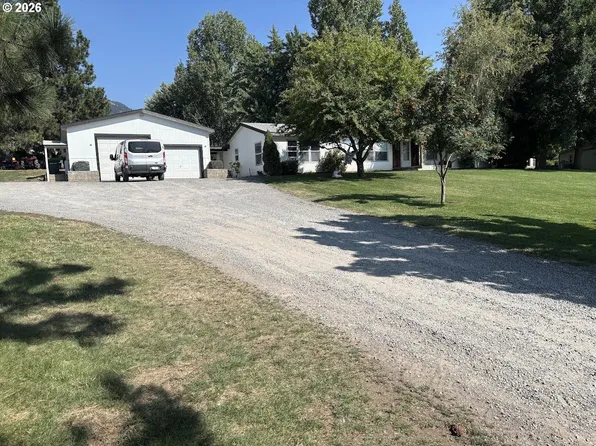 60905 Love Rd, Cove, OR 97824