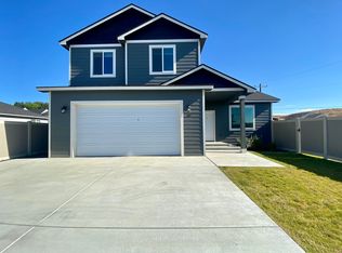 207 Rainier Dr, Yakima, WA 98908
