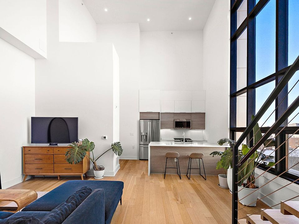 1st image of 6025 Boulevard E #602