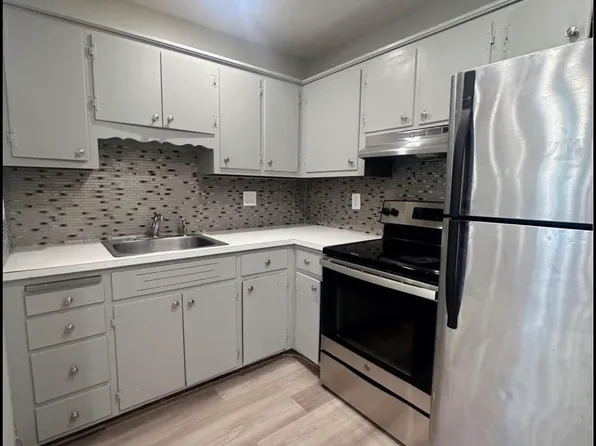 76 Bingham St, Bristol, CT