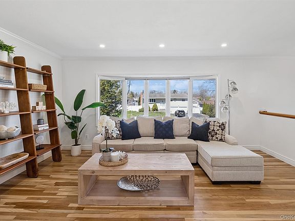 3rd image of 19 Fisher Road