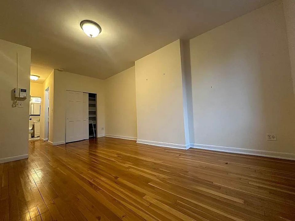2nd image of 333 E 89th St APT 3E