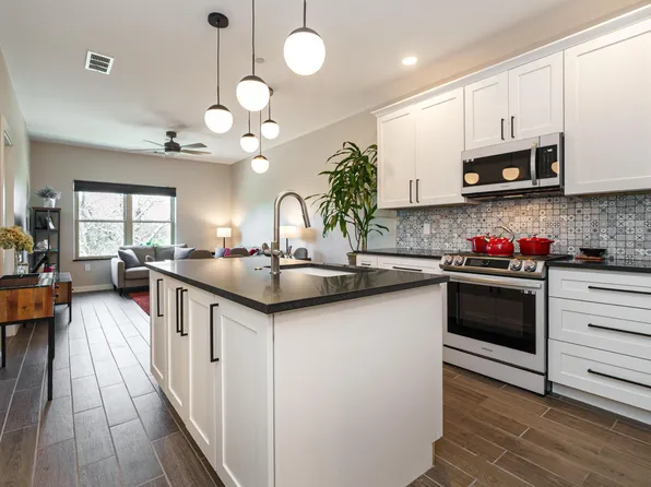 53 Buttles Ave, Columbus, OH 43215
