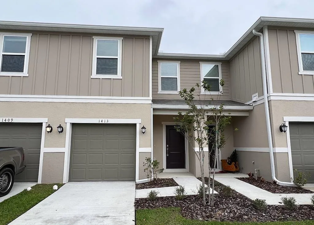 3 bed, 2.5 bath, 1500 sqft, $2,000 — Photo 1