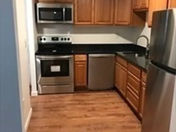 24 Faxon St APT 6, Stoughton, MA 02072