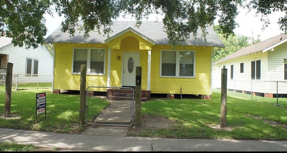 1st image of 3226 Illinois St