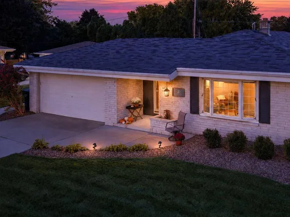 W244N6546 Westchester DRIVE, Sussex, WI 53089