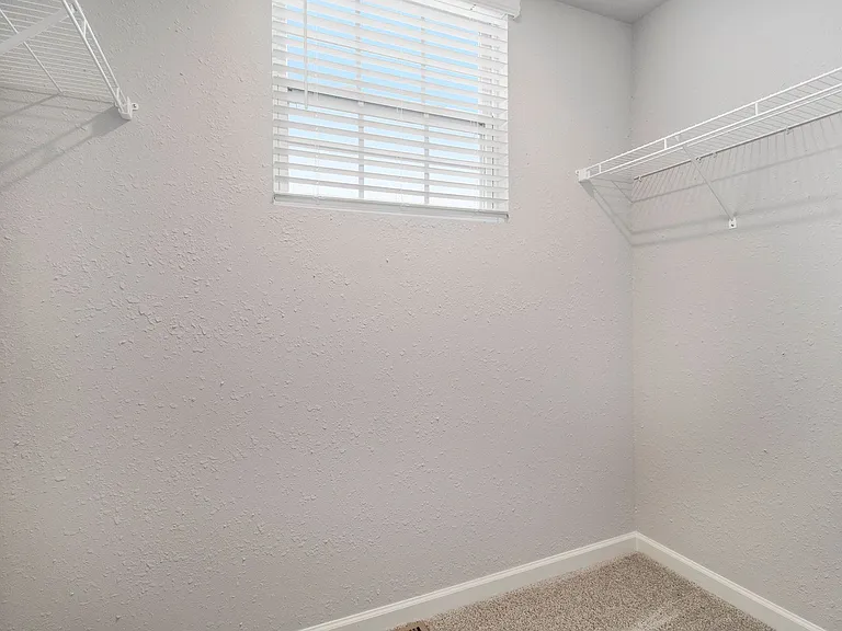 1257 Baker St — Photo 15