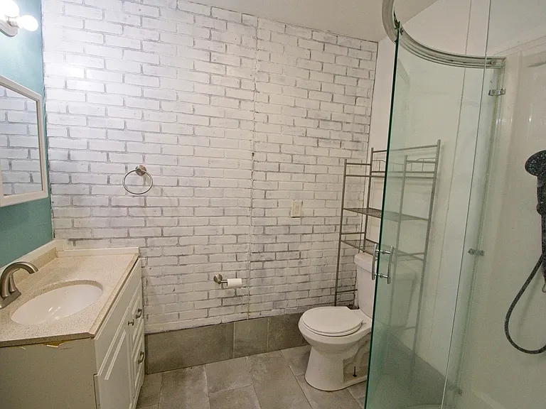 2065 1/2 Whitfield Way #C — Photo 8