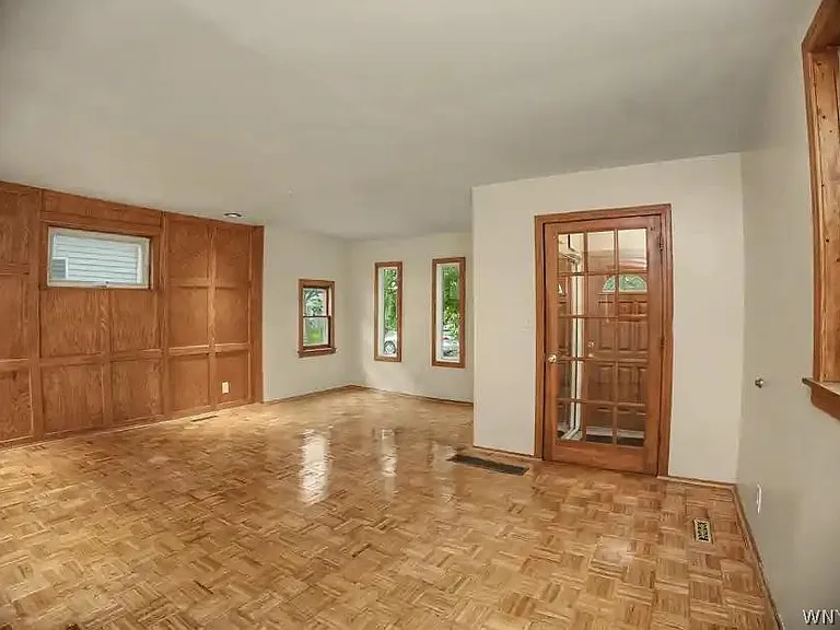 31 Riverside Ave — Photo 15