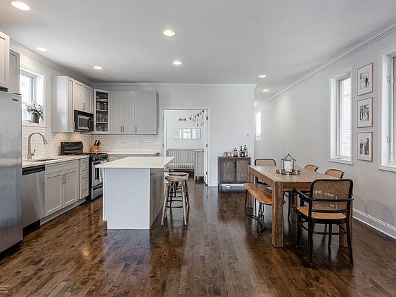 3rd image of 1319 N Bosworth Ave #2