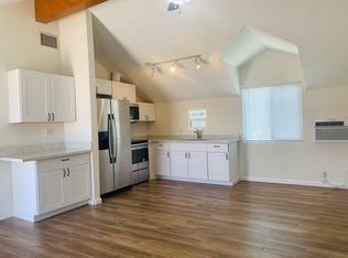 8328 Gladbeck Ave UNIT B, Northridge, CA 91324