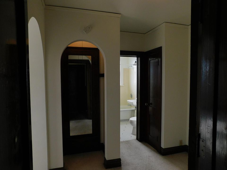 1st image of 820 Columbus St APT 11