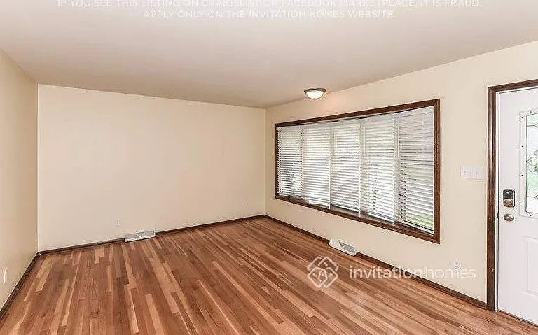 2915 188th Pl — Photo 6