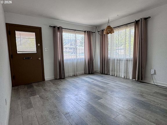 3rd image of 1101 F Ave