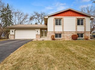 6949 Annapolis Cir, Maple Grove, MN 55311