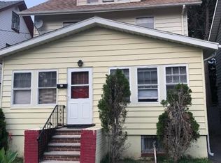 14 Lafayette Pl, Irvington, NJ 07111