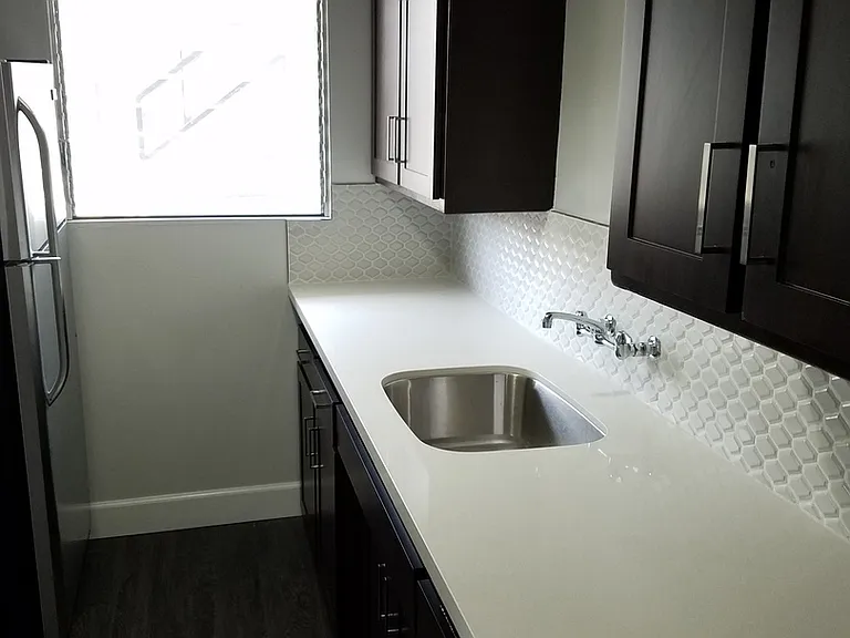 Glendale Terrace Apartments - AC Townhomes LLC — Photo 16