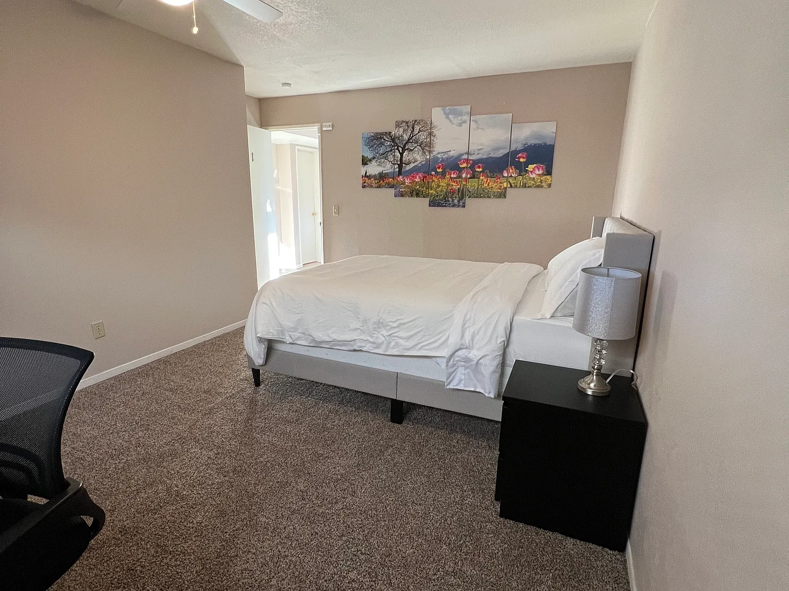 1 bed, 920 sqft, $1,800 — Photo 1