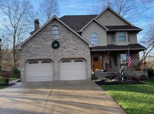 102 Valley View Dr, Greensburg, PA 15601