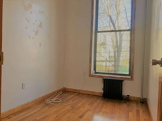 Rented by EXR | media 4