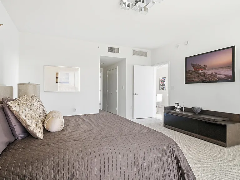 550 Okeechobee Blvd #602 — Photo 27