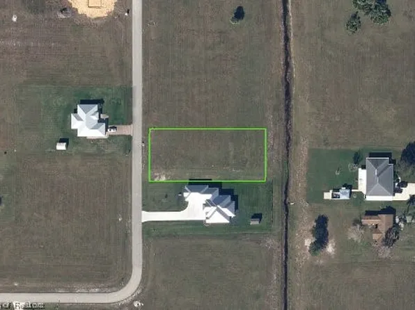 325 Costa Bravo Dr, Sebring, FL 33876