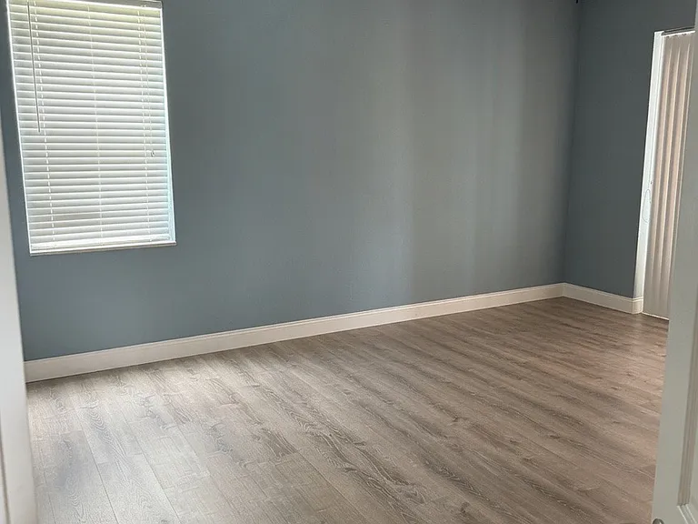 17581 Holly Oak Ave — Photo 8