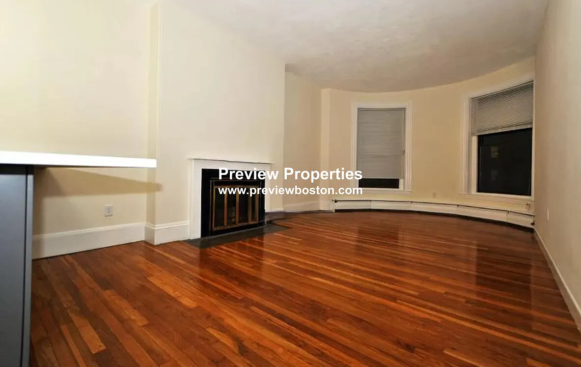1 bed, $3,350 — Photo 4