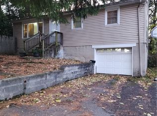 121 Woods Ave S, Syracuse, NY 13206