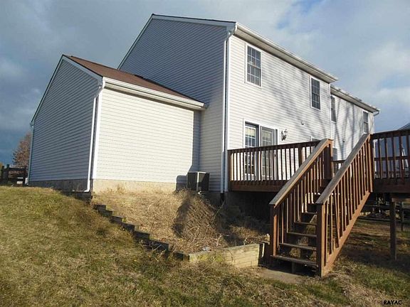 4th image of 28 Vickilee Dr