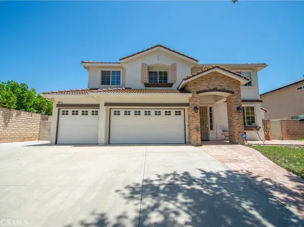 925 Hemingway Dr, Corona, CA 92878