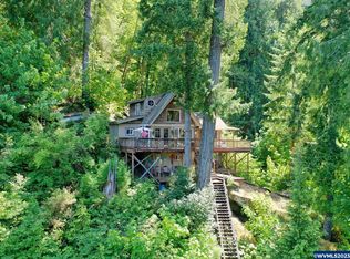 2223 Loon Lake Rd, Reedsport, OR 97467