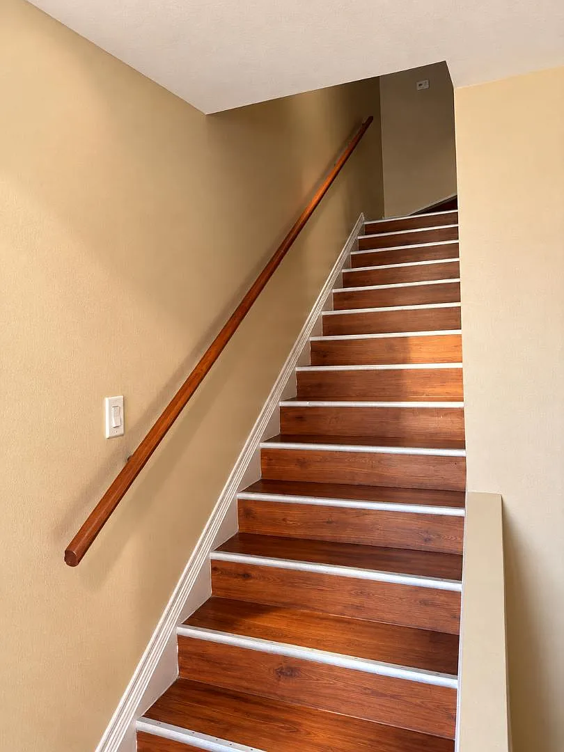 544 Wildrose Ln - B2 — Photo 4