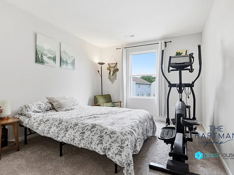 1018 Louise Dr — Photo 33