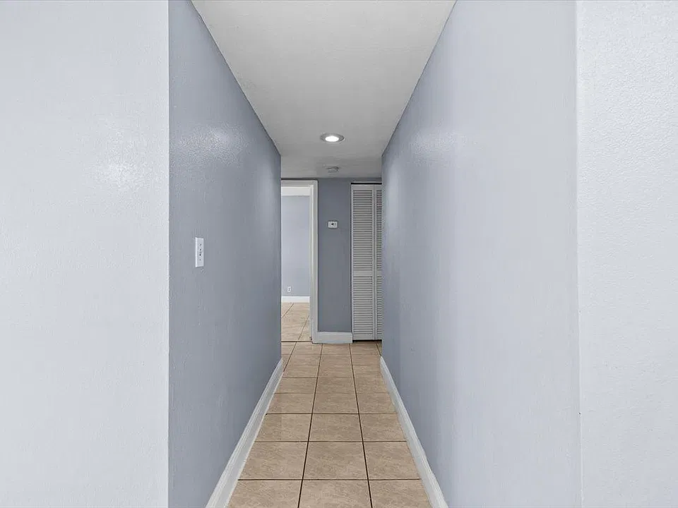 2531 NW 39th Ter #202