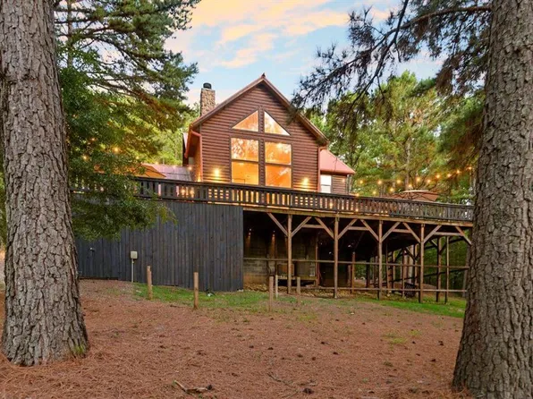 1545 Southern Hills Cir, Broken Bow, OK 74728