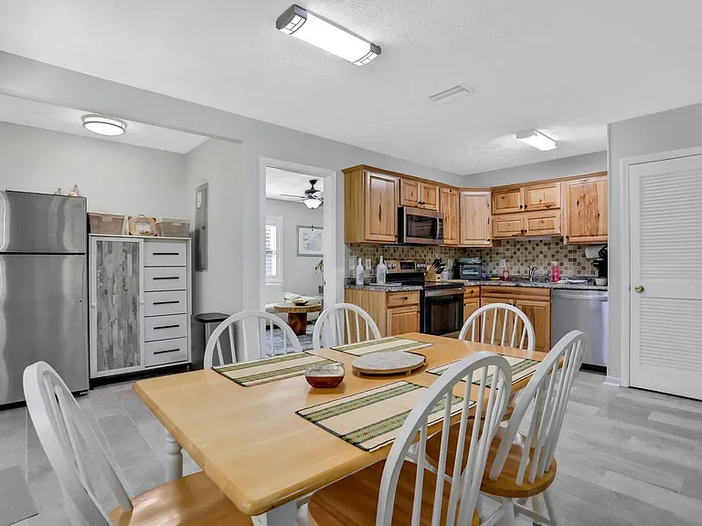 4636 Whimbrel Ln — Photo 12